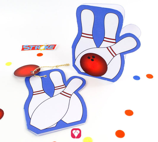 Zwei fertig gebastelte Karten im Design der balloonas Bowling Einladung.