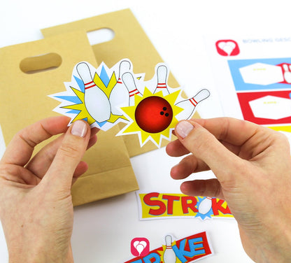 Verschiedene Sticker im Design der balloonas Bowling Geschenkaufkleber.