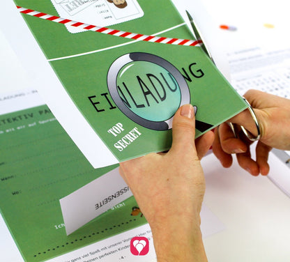 Detektiv Einladung mit Detektivausweis
